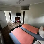 Apartment An Der Jungen Garde